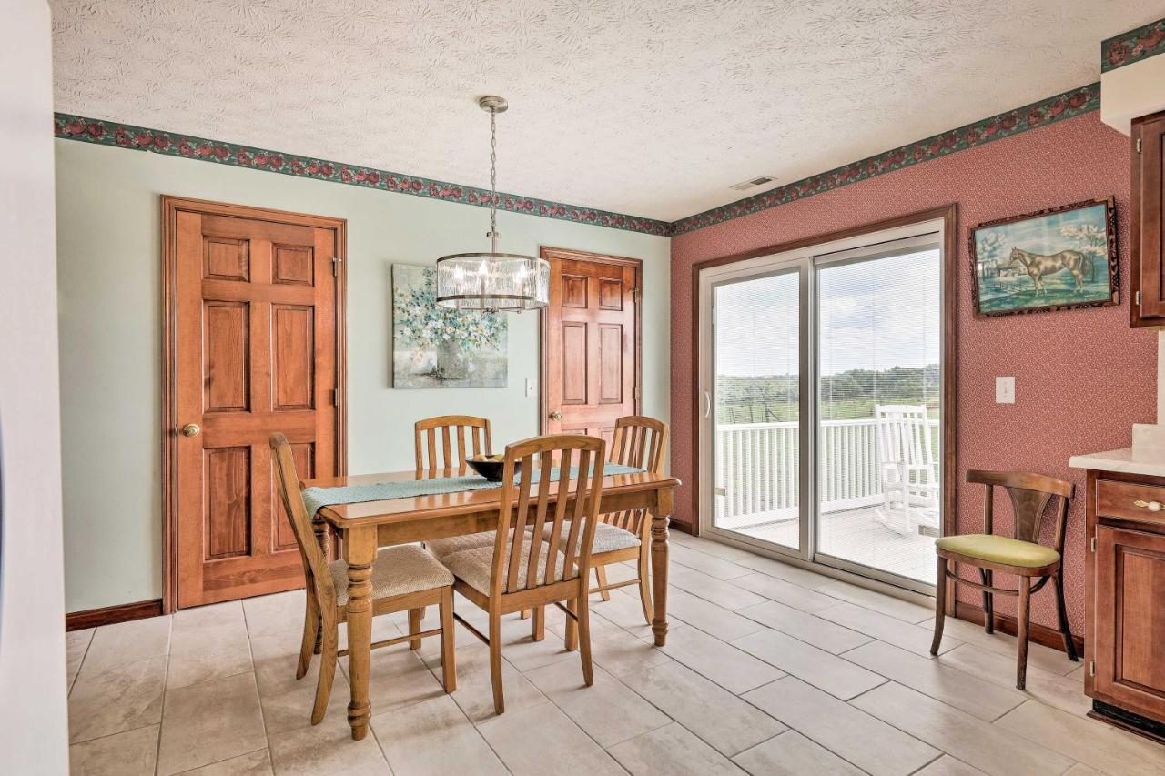 Charming Williamstown Retreat With Private Yard Βίλα Εξωτερικό φωτογραφία
