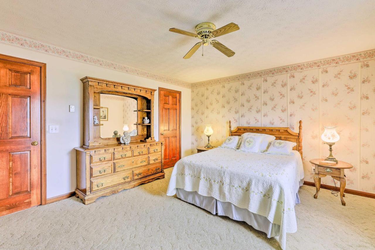 Charming Williamstown Retreat With Private Yard Βίλα Εξωτερικό φωτογραφία