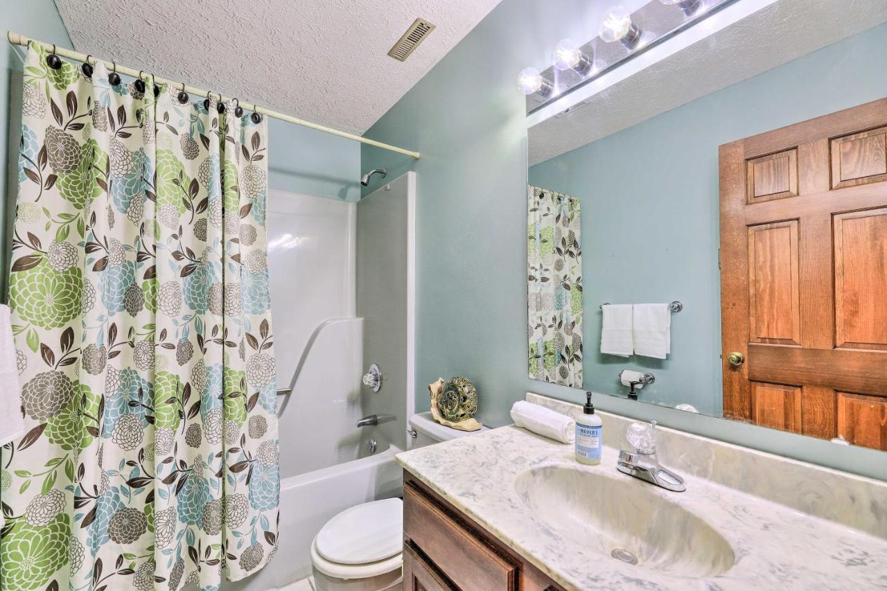 Charming Williamstown Retreat With Private Yard Βίλα Εξωτερικό φωτογραφία