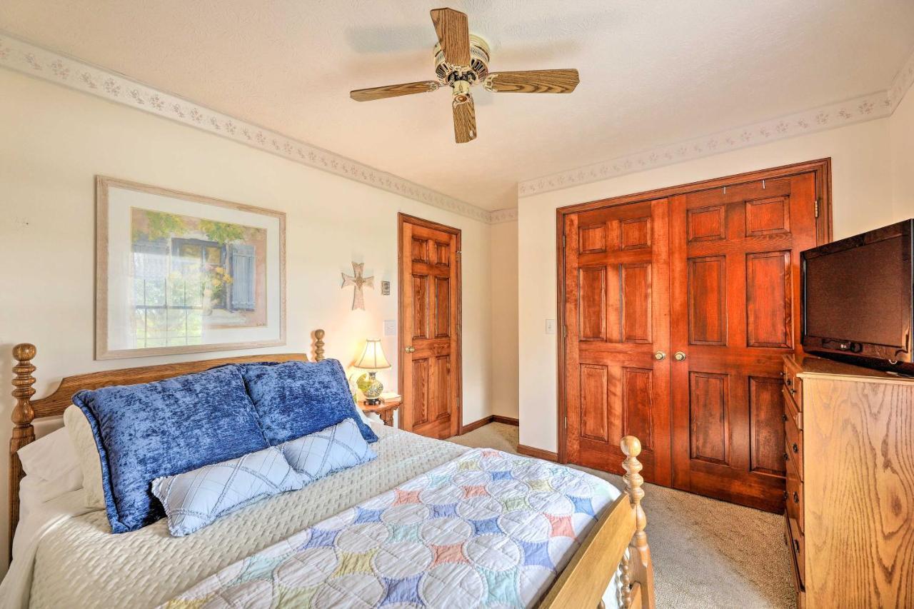 Charming Williamstown Retreat With Private Yard Βίλα Εξωτερικό φωτογραφία